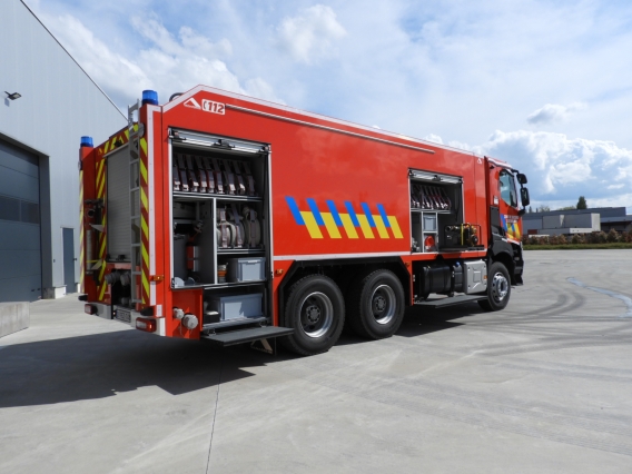 Camion citerne 12000l sur chassis Renault