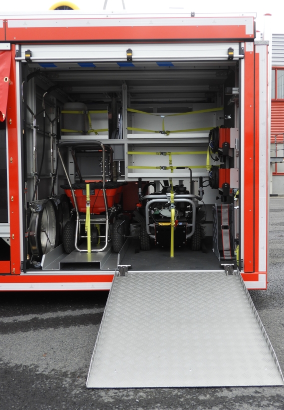Conteneur nettoyage de route  