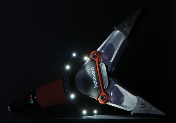STINGER LED LAMP WITH 230V CHARGER